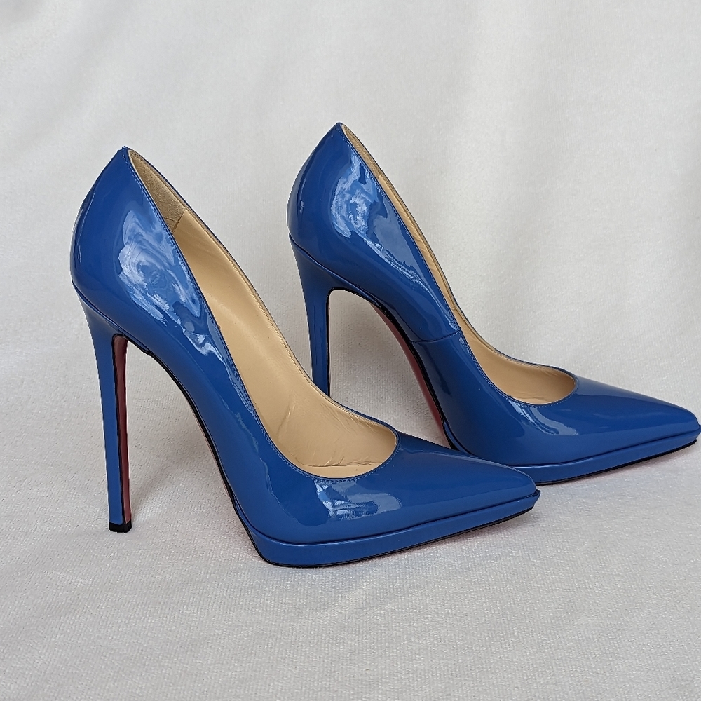 CHRISTIAN LOUBOUTIN | Pigalle Plato Blue Royal Patent Heels, 👠 🎁 💝